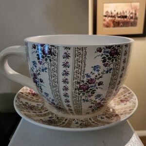 Planter.....mug and saucer